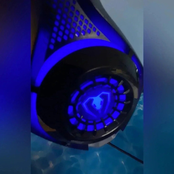 BlueFire Gaming Headset, Over-Ear Headphones with Mic and LED - Picture 11 of 15